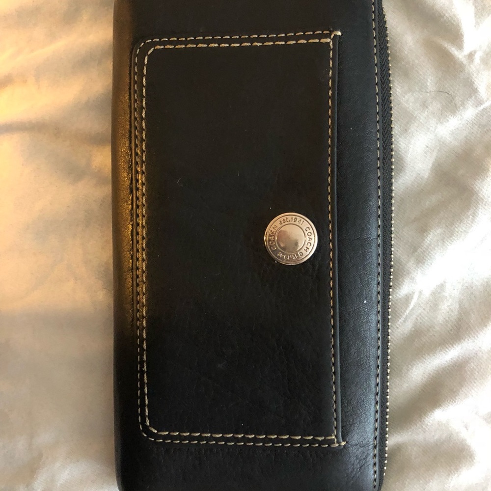 Coach wallet - Picture 2 of 3